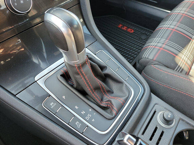 2016 Volkswagen Golf GTI S