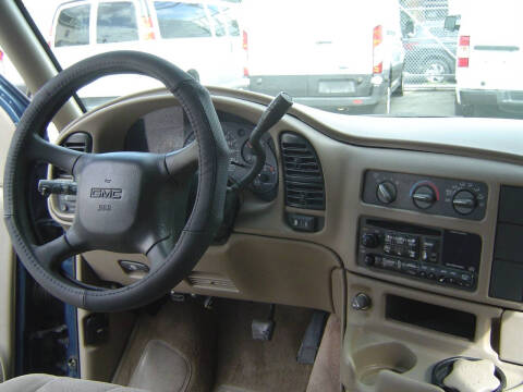 2001 GMC Safari SLE