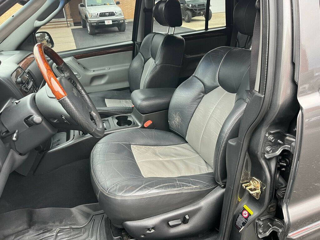 2004 Jeep Grand Cherokee 46