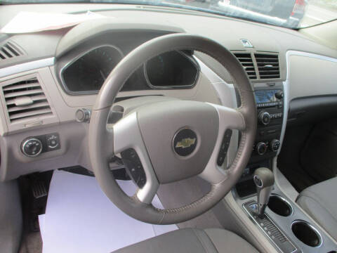 2011 Chevrolet Traverse LS