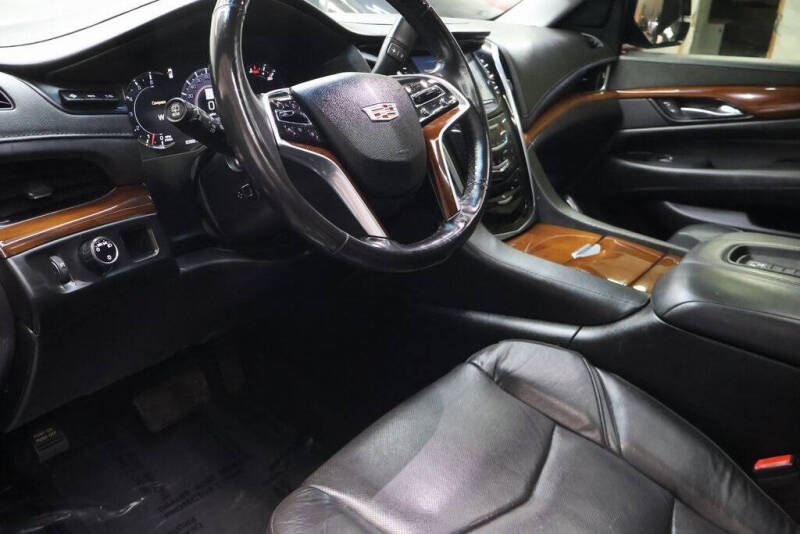2019 Cadillac Escalade ESV Luxury