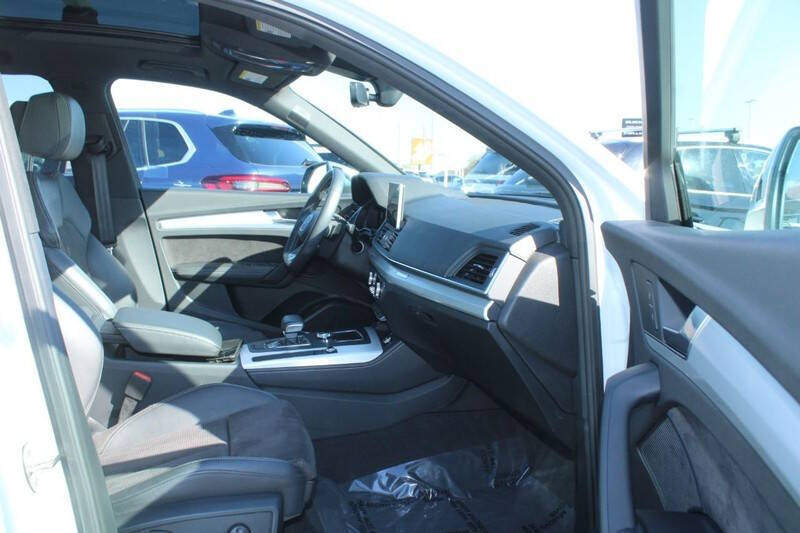 2020 Audi SQ5 3.0T quattro Premium Plus