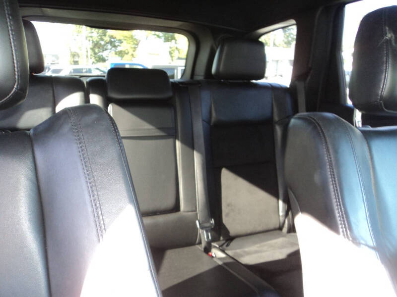 2017 Lincoln MKT Elite