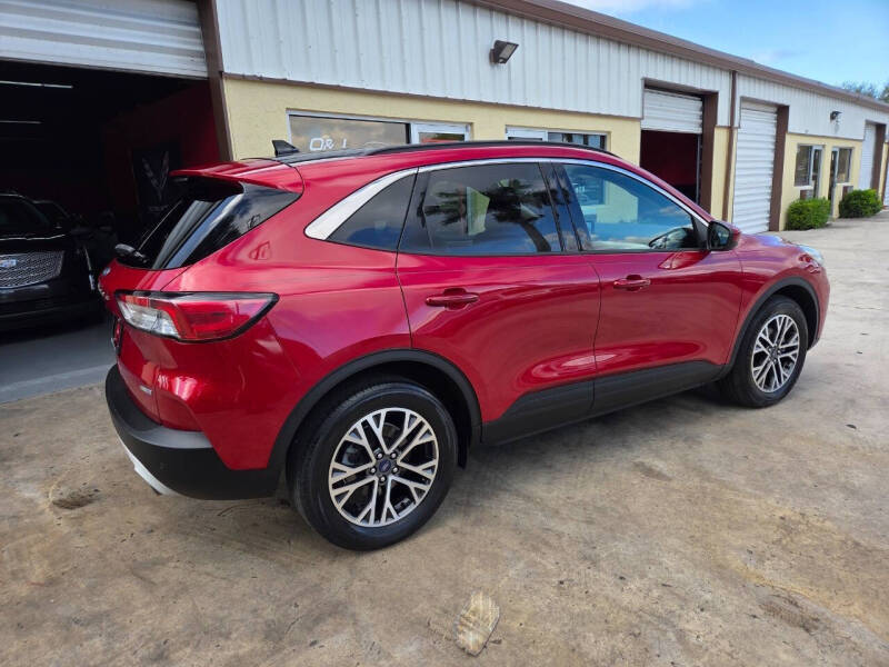 2020 Ford Escape SEL