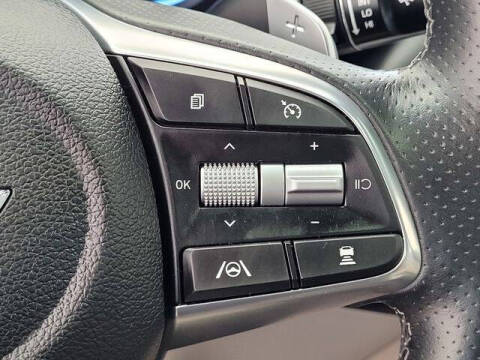 2023 Genesis G70