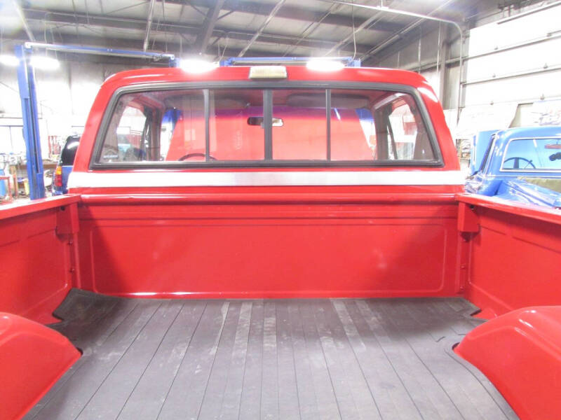 1987 Chevrolet R/V 10 Series V10 Silverado