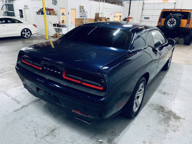 2015 Dodge Challenger SXT