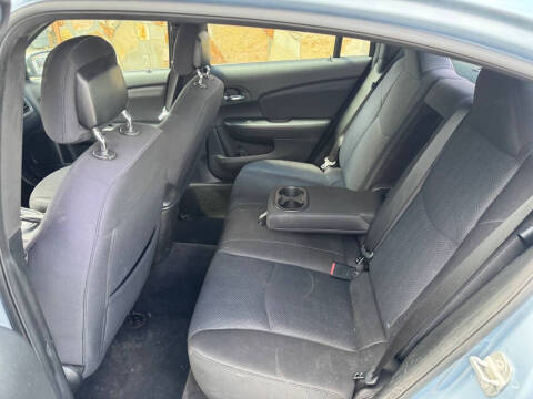 2013 Chrysler 200 Touring