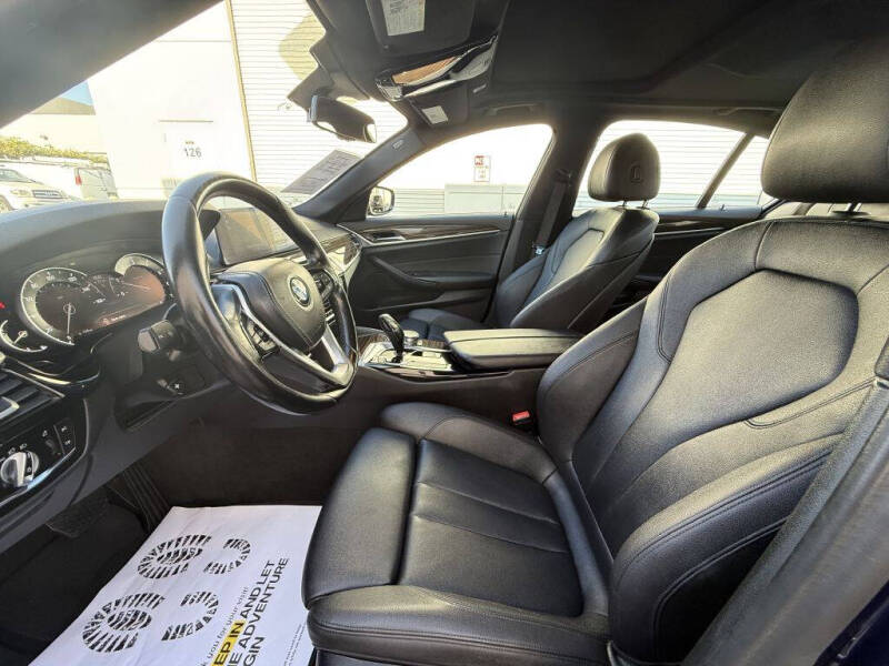 2017 BMW 5 Series 530i