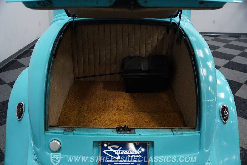 1934 Plymouth 5-Window Coupe