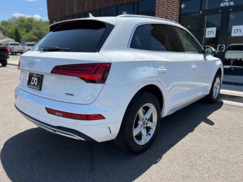 2023 Audi Q5 quattro Premium 40 TFSI
