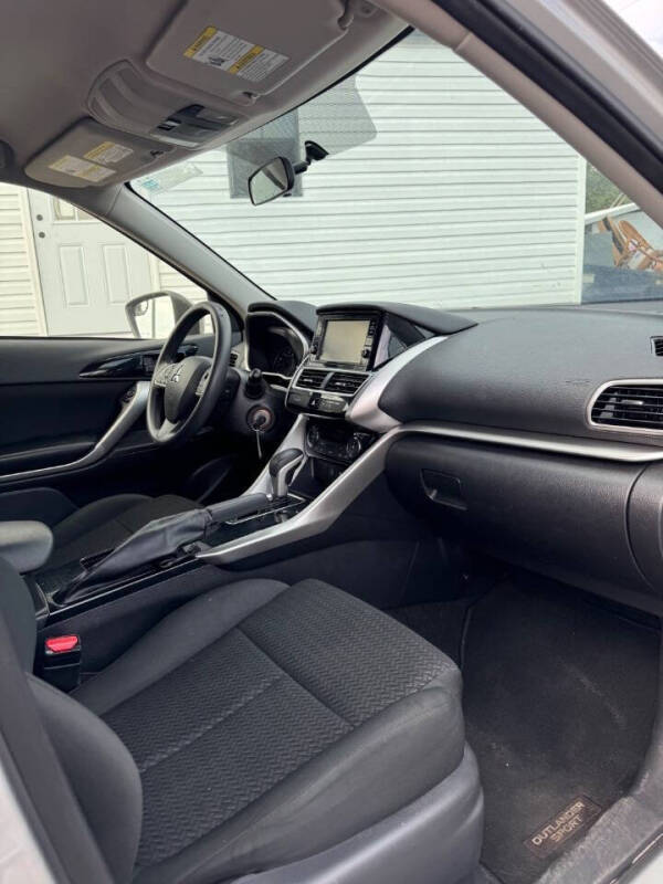 2020 Mitsubishi Eclipse Cross ES