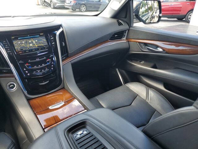 2020 Cadillac Escalade ESV Luxury