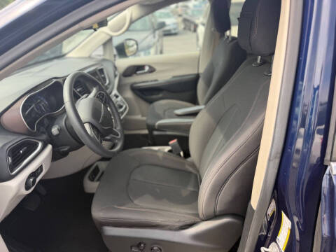 2018 Chrysler Pacifica LX