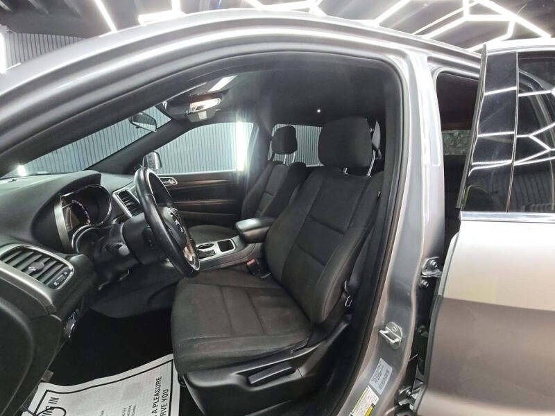 2018 Jeep Grand Cherokee Laredo