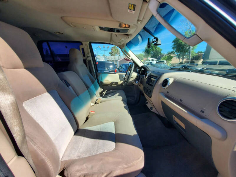 2003 Ford Expedition XLT