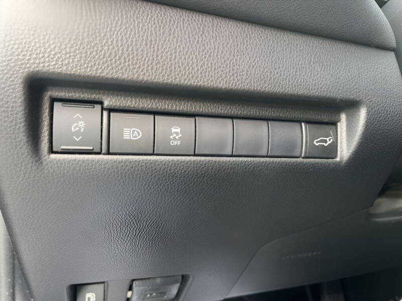 2021 Toyota Venza LE