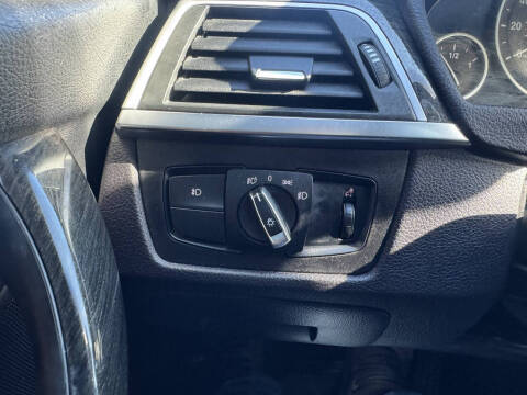 2017 BMW 3 Series 330i