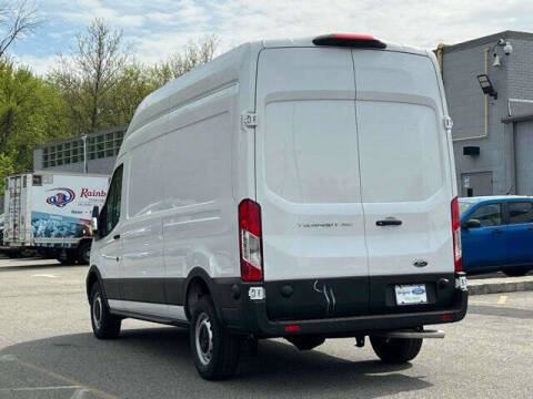 2025 Ford Transit 250