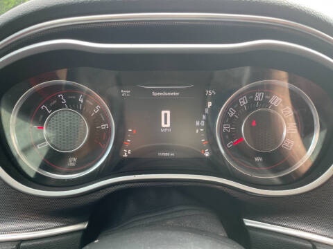 2016 Dodge Challenger SXT Plus