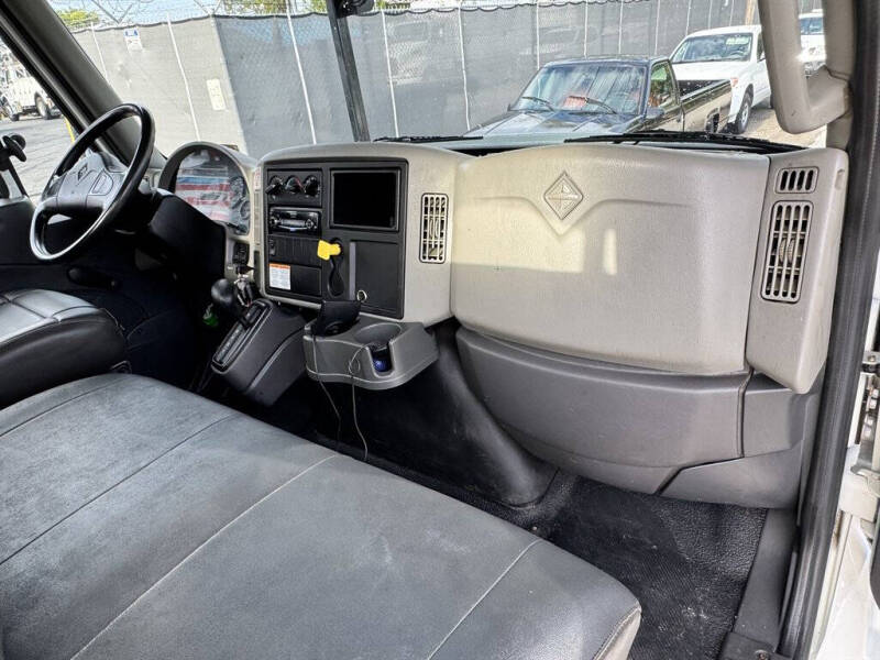 2017 International DuraStar 4300