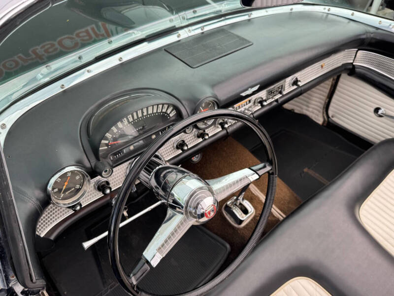 1955 Ford Thunderbird