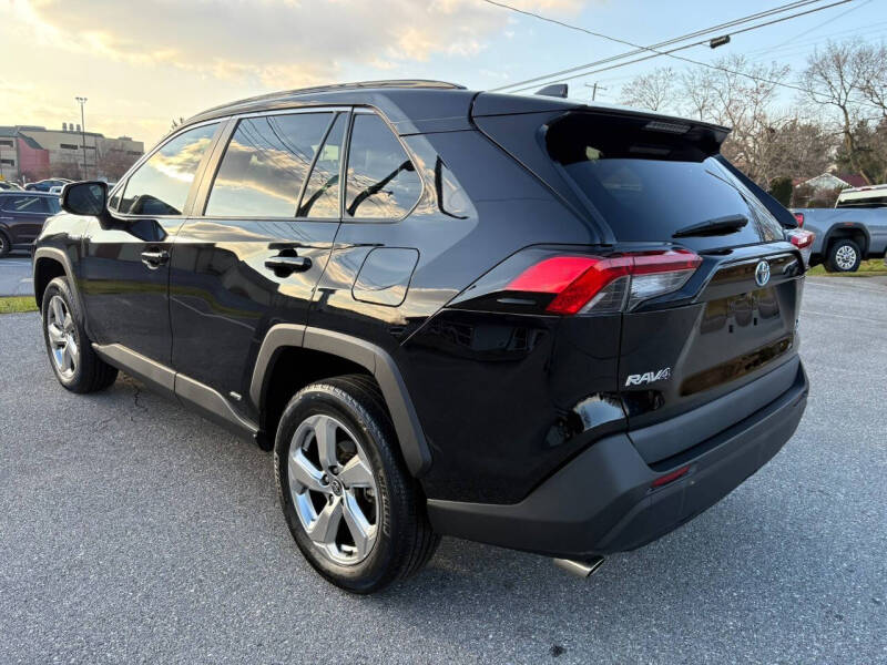 2021 Toyota RAV4 Hybrid XLE Premium