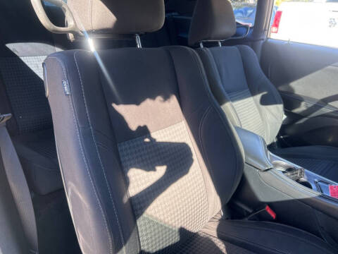 2015 Dodge Challenger SXT