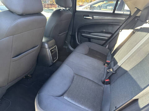 2020 Chrysler 300 Touring