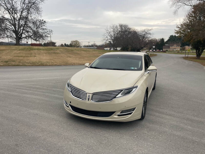 2016 Lincoln MKZ Base photo 3