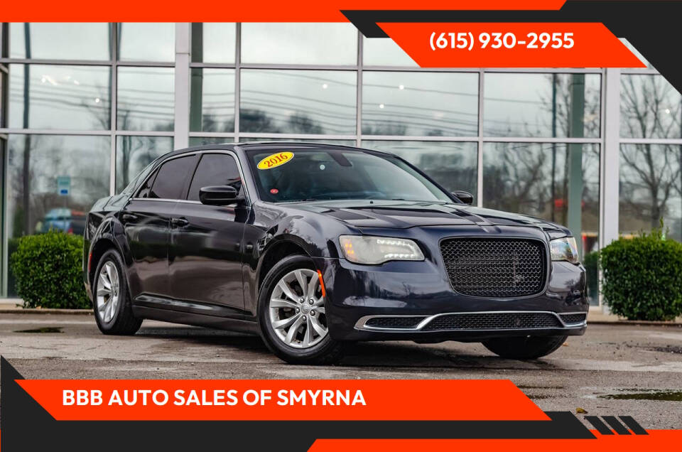 2016 Chrysler 300 Limited's photo