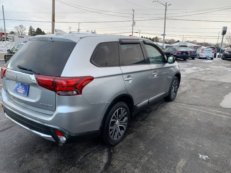 2018 Mitsubishi Outlander ES