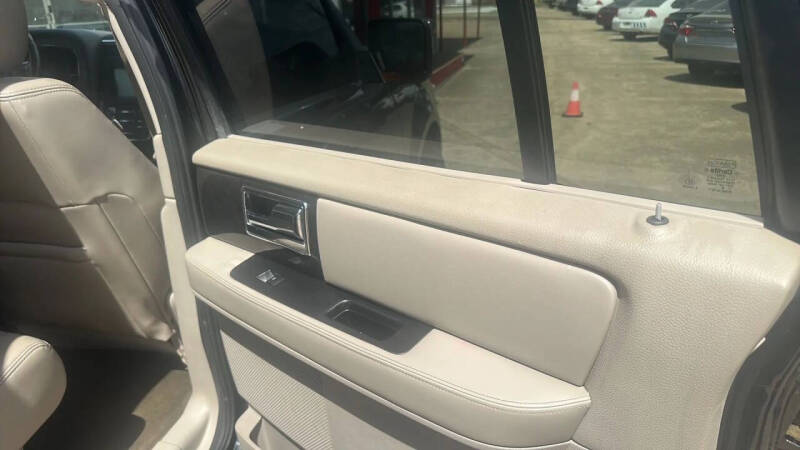 2017 Lincoln Navigator L Select