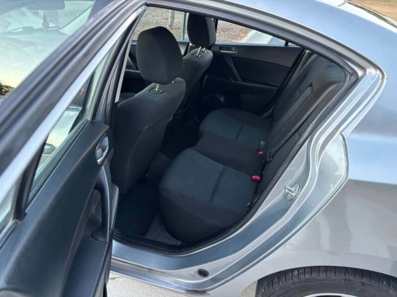 2011 Mazda MAZDA3 i Touring