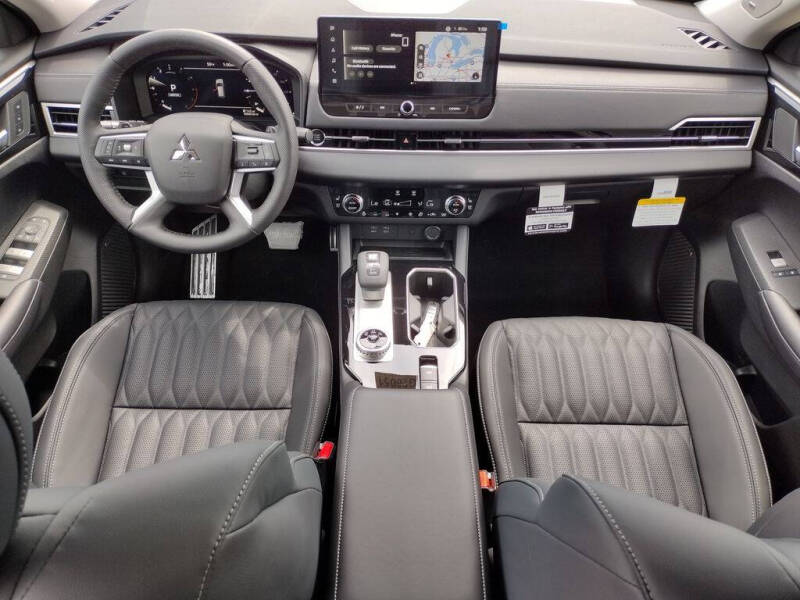 2026 Mitsubishi Outlander SEL