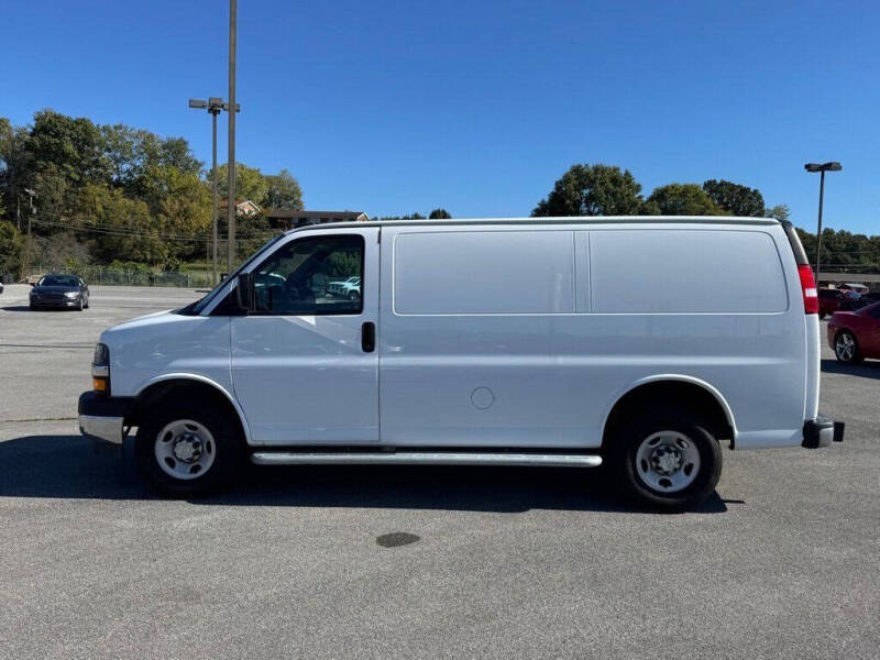 2023 Chevrolet Express 2500