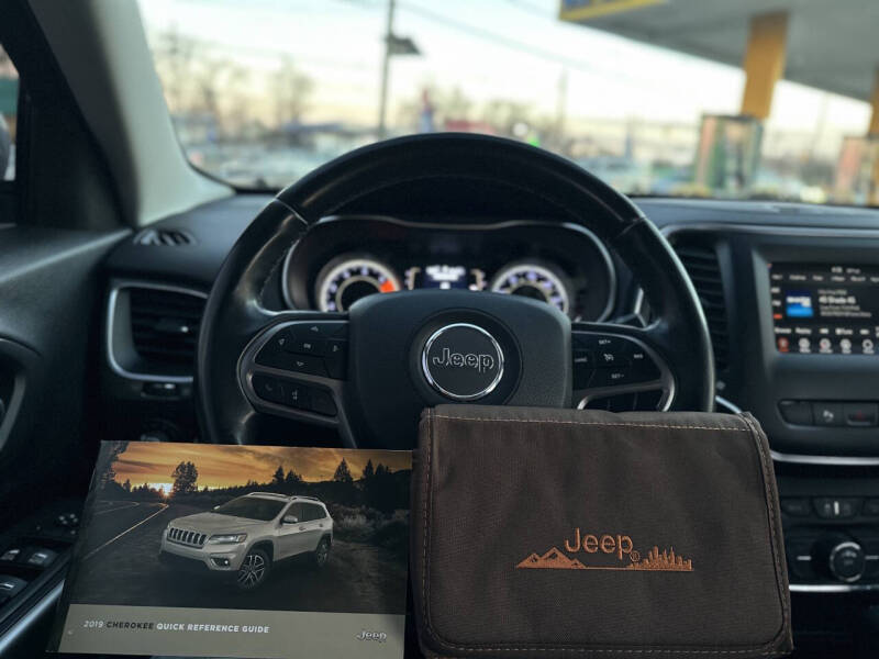 2019 Jeep Cherokee Latitude Plus