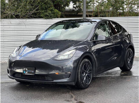 2025 Tesla Model Y Long Range