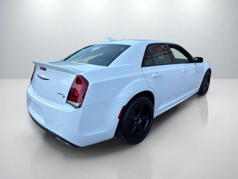 2019 Chrysler 300 S