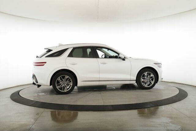 2022 Genesis GV70 2.5T Standard