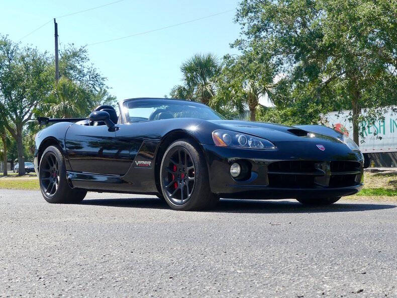 2004 Dodge Viper SRT-10