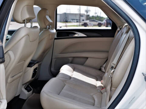 2017 Lincoln MKZ Select