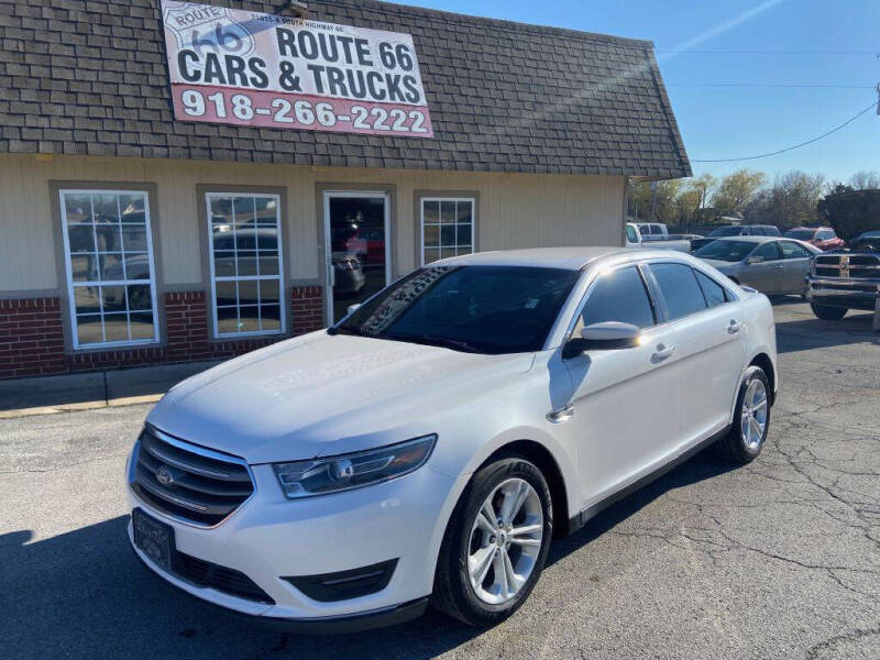 2018 Ford Taurus SEL's photo