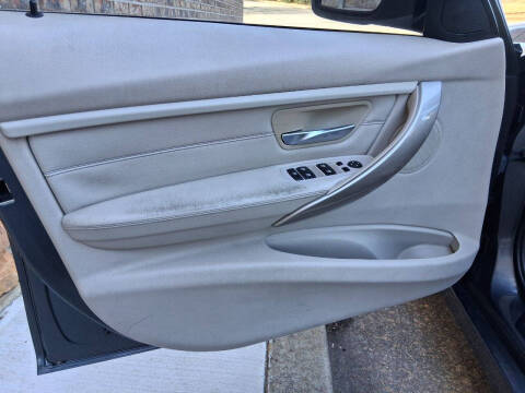 2012 BMW 3 Series 328i