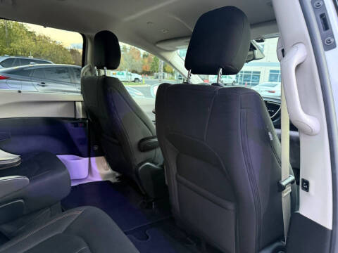 2018 Chrysler Pacifica Touring Plus