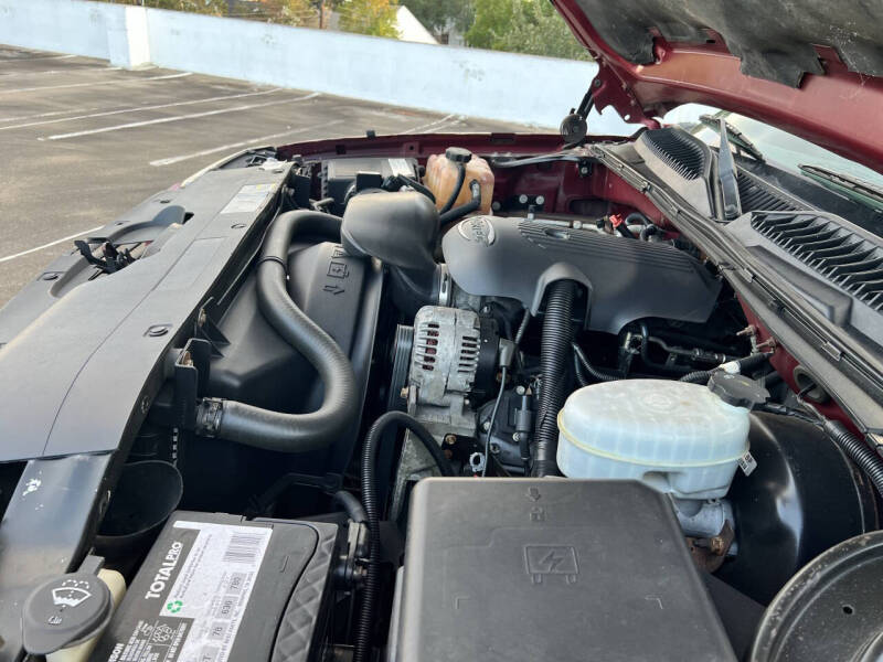 2004 Chevrolet Silverado 1500 LS