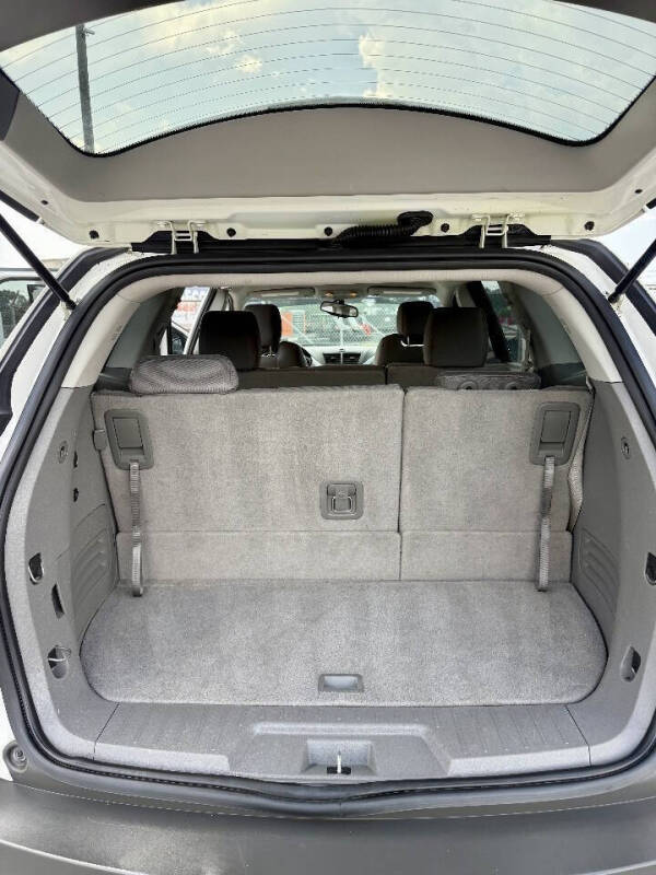 2012 Chevrolet Traverse LS