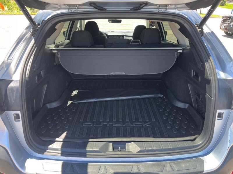 2022 Subaru Outback Premium