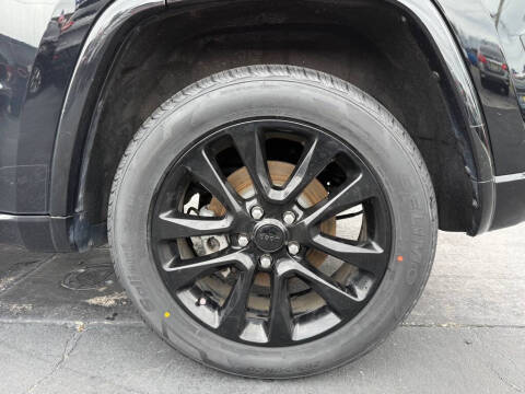 2017 Jeep Grand Cherokee Altitude