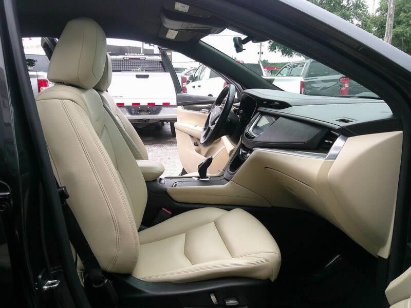 2017 Cadillac XT5